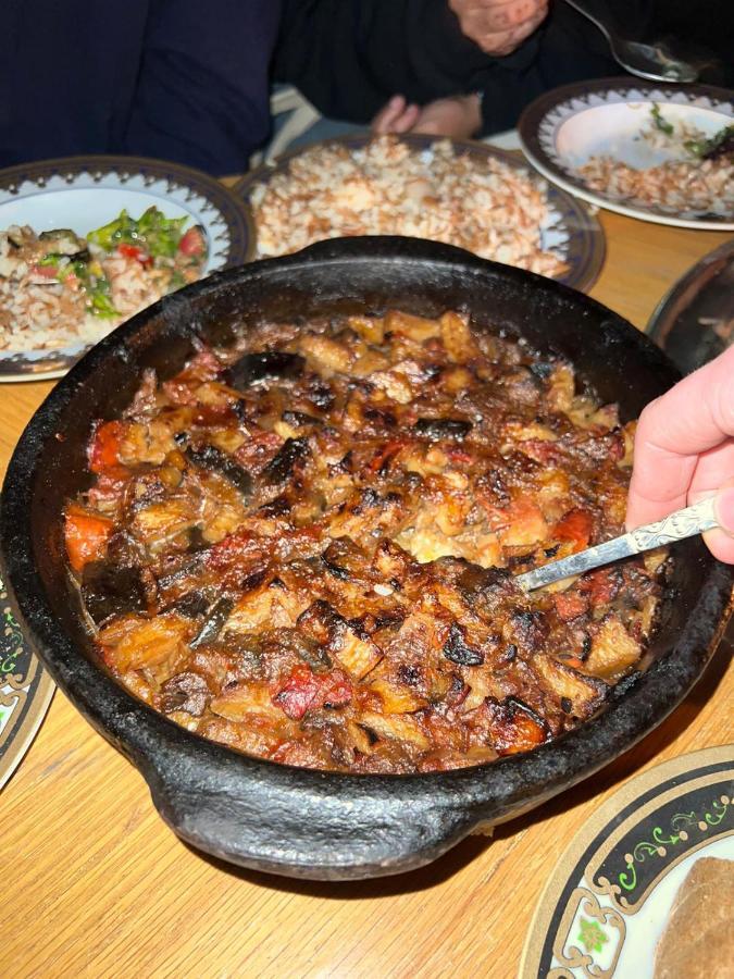 One Love Guesthouse & Restaurant Luksor Dış mekan fotoğraf