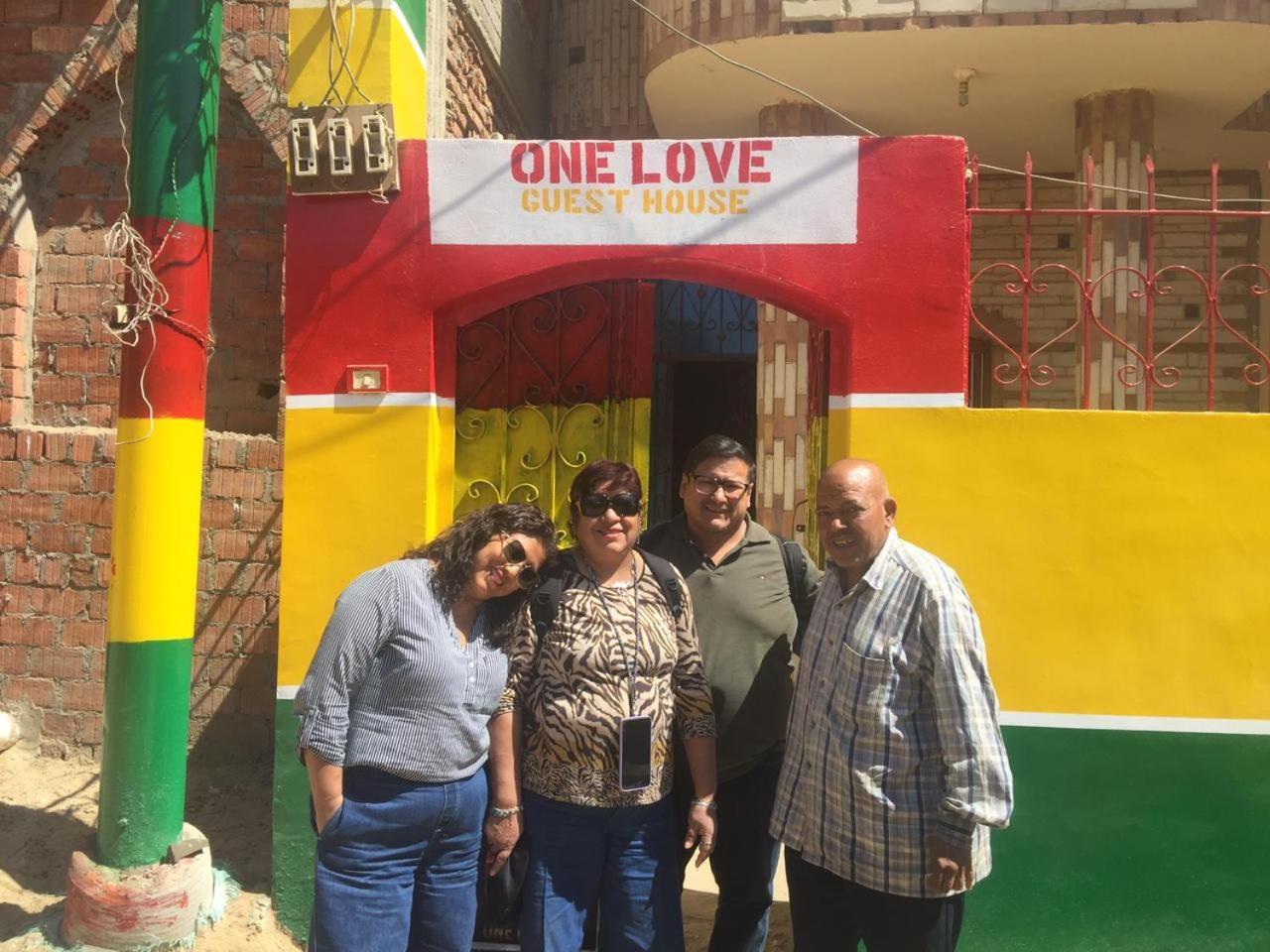 One Love Guesthouse & Restaurant Luksor Dış mekan fotoğraf